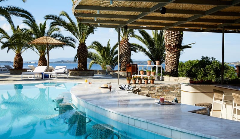 Eagles Villas-Armyra Pool Bar swimup_18051